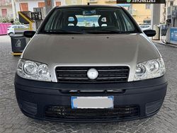 Grigio Usata 2005 Fiat Punto Tre volumi | 2200 € (Buon prezzo)