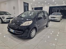 Nero Usata 2007 Peugeot 107 Due volumi | 5800 € (Molto cara)
