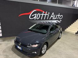 Grigio scuro Usata 2020 VW Polo Tre volumi | 15.900 € (Buon prezzo)