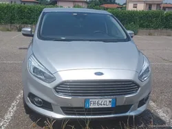 Usata 2017 Ford S-MAX Monovolume | 8500 € (Buon prezzo)