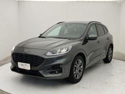 Grigio Usata 2022 Ford Kuga ST-Line SUV | 23.900 € (Buon prezzo)