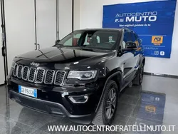 Nero Usata 2020 Jeep Grand Cherokee Laredo SUV | 24.900 € (Buon prezzo)