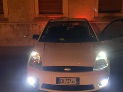 Usata 2002 Ford Fiesta Due volumi | 2800 €