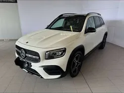 Bianco Usata 2020 Mercedes GLB200 Premium SUV | 33.900 € (Molto cara)