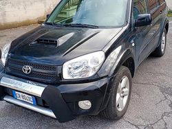 Usata 2004 Toyota RAV4 SUV | 3000 € (Super prezzo)