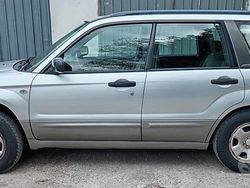 Usata 2004 Subaru Forester SUV | 2700 € (Buon prezzo)