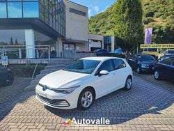 Bianco Usata 2022 VW Golf VIII Life Due volumi | 18.800 € (Buon prezzo)