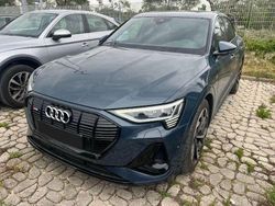 Blu/azzurro Usata 2021 Audi e-tron S-Line SUV | 36.350 € (Super prezzo)