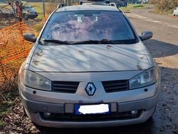 Grigio Usata 2004 Renault Mégane II Station wagon | 500 €