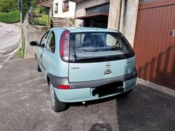 Usata 2001 Opel Corsa Club Tre volumi | 3000 € (Molto cara)
