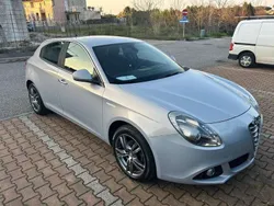 Bianco Usata 2015 Alfa Romeo Giulietta Distinctive Due volumi | 8500 € (Ottimo prezzo)