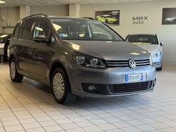 Usata 2012 VW Touran Highline Monovolume | 6990 € (Buon prezzo)