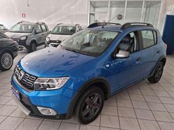 Blu/azzurro Usata 2017 Dacia Sandero Due volumi | 11.000 € (Cara)