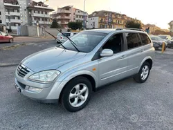 Grigio Usata 2009 Ssangyong Kyron SUV | 2500 € (Buon prezzo)