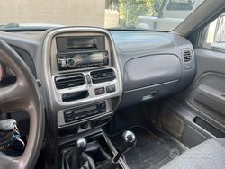 Grigio Usata 2002 Nissan Navara Pick-up | 11.000 €