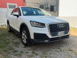 Bianco Usata 2019 Audi Q2 Business SUV | 21.000 € (Cara)