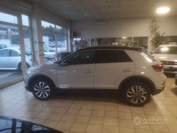 Usata 2024 VW T-Roc Style SUV | 28.250 € (Molto cara)