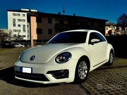 Bianco Usata 2013 VW Maggiolino Tre volumi | 7400 € (Buon prezzo)