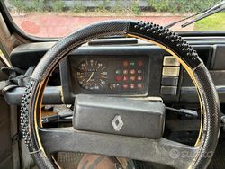 Verde Usata 1980 Renault R4 Tre volumi | 2000 €