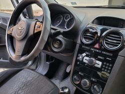 Grigio Usata 2013 Opel Corsa Tre volumi | 3400 € (Buon prezzo)