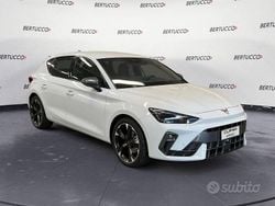 Bianco Nuova 2025 Cupra Leon Tre volumi | 34.500 € (Buon prezzo)