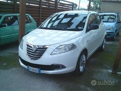 Bianco Usata 2014 Lancia Ypsilon Gold Due volumi | 6500 € (Buon prezzo)