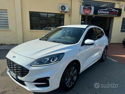 Bianco Usata 2020 Ford Kuga ST-Line X SUV | 16.300 € (Cara)