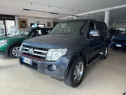 Grigio Usata 2009 Mitsubishi Pajero SUV | 23.200 € (Buon prezzo)