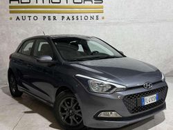 Grigio Usata 2017 Hyundai i20 Tre volumi | 6500 € (Super prezzo)