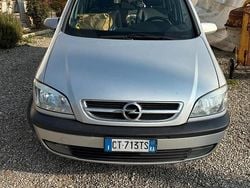 Grigio Usata 2005 Opel Zafira Monovolume | 2150 € (Buon prezzo)