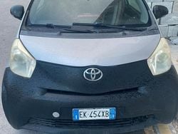 Grigio Usata 2012 Toyota iQ Due volumi | 3200 €