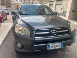 Grigio Usata 2009 Toyota RAV4 SUV | 7500 € (Cara)