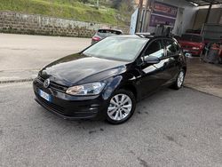 Nero Usata 2014 VW Golf Comfortline Tre volumi | 6800 € (Super prezzo)