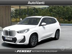 Bianco Nuova 2025 BMW iX1 M Sport SUV | 42.175 € (Buon prezzo)