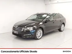 Nero tulipano Usata 2023 Skoda Superb Executive Station wagon | 31.500 € (Cara)