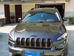 Grigio Usata 2017 Jeep Cherokee Night Eagle SUV | 13.900 € (Cara)