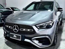 Grigio Nuova 2025 Mercedes GLA200 AMG line SUV | 49.900 € (Buon prezzo)