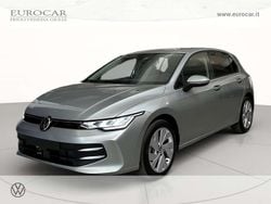 Dolomite silver metallizzato Nuova 2025 VW Golf Edition Tre volumi | 31.900 € (Buon prezzo)
