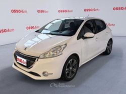 Bianco Usata 2014 Peugeot 208 Active Due volumi | 3800 € (Buon prezzo)