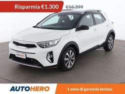 Bianco Usata 2022 Kia Stonic Style SUV | 15.099 € (Buon prezzo)