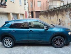 Blu/azzurro Usata 2018 Citroën C4 Cactus Feel Due volumi | 9990 € (Cara)