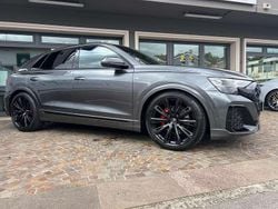 Grigio daytona pearleffekt Usata 2025 Audi Q8 S-line plus SUV | 96.900 €