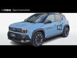 Blu chiaro Usata 2025 Renault 4 E-Tech Iconic SUV | 31.900 € (Super prezzo)