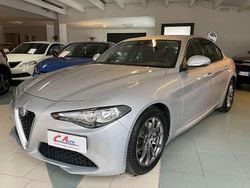 Grigio Usata 2018 Alfa Romeo Giulia Business Tre volumi | 14.500 € (Ottimo prezzo)