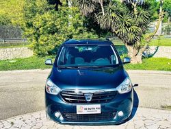 Blu/azzurro Usata 2016 Dacia Lodgy Monovolume | 9000 € (Buon prezzo)