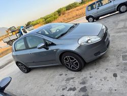 Grigio Usata 2008 Fiat Punto Due volumi | 2700 € (Molto cara)