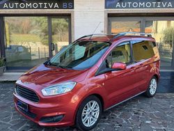 Arancione Usata 2018 Ford Tourneo Courier Titanium Monovolume | 14.000 € (Buon prezzo)
