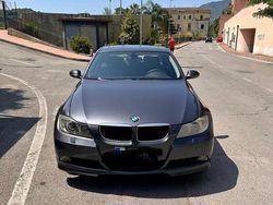 Grigio Usata 2005 BMW 320 Tre volumi | 3000 €