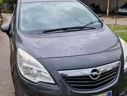 Grigio Usata 2011 Opel Meriva Monovolume | 4000 €