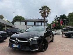 Nero Usata 2022 Mercedes A200 Tre volumi | 23.000 € (Cara)